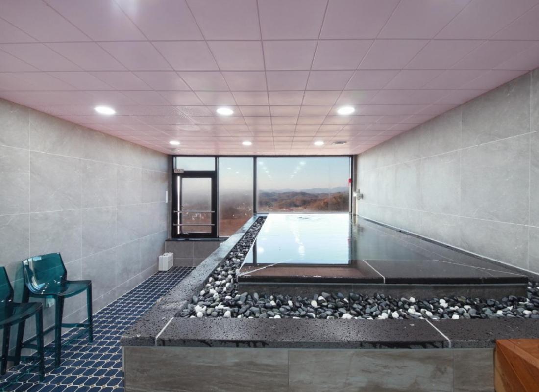 Wj Hotel Pool House Wonju Exterior foto